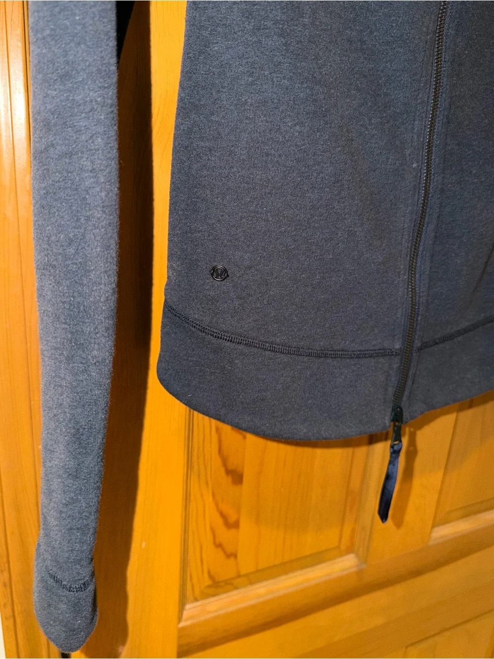 Lululemon Navy Full Zip Jacket Size 6 Back Zip Vent Ruffle Detail